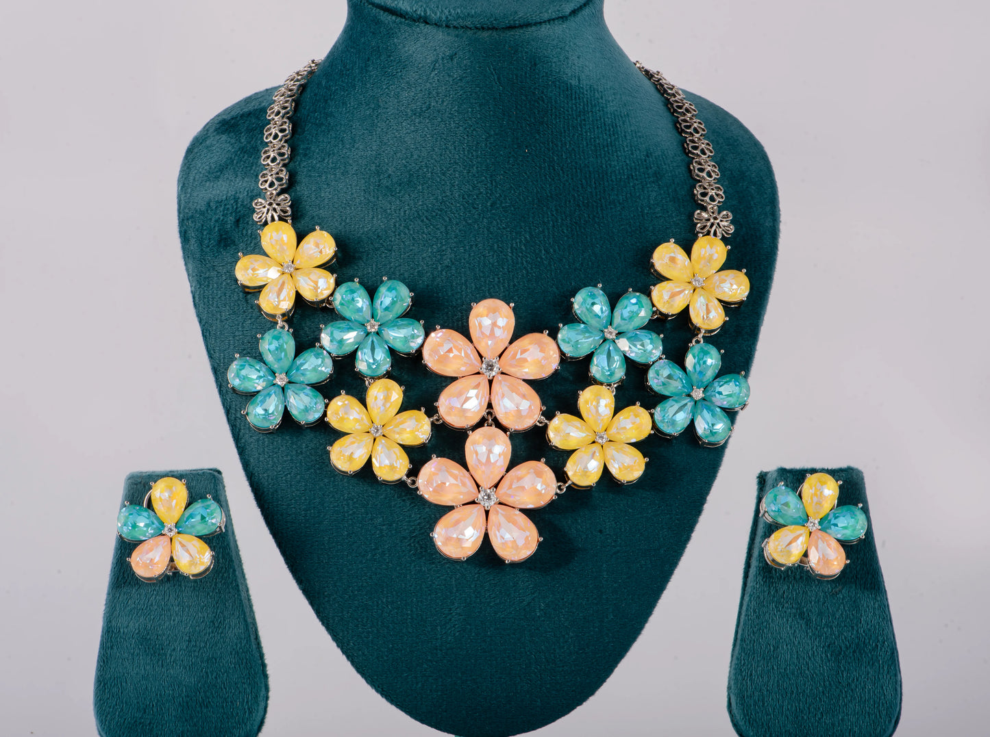 Floral Designed Multicolour Necklace Set