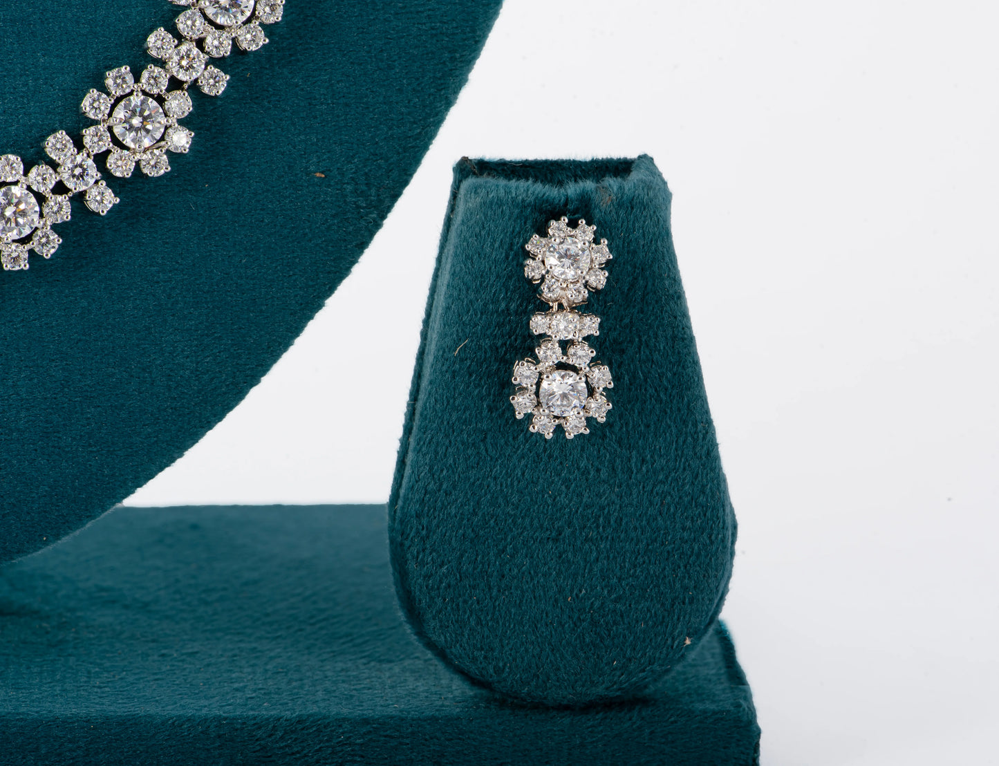 Diamond White Flower Crystal Necklace Set