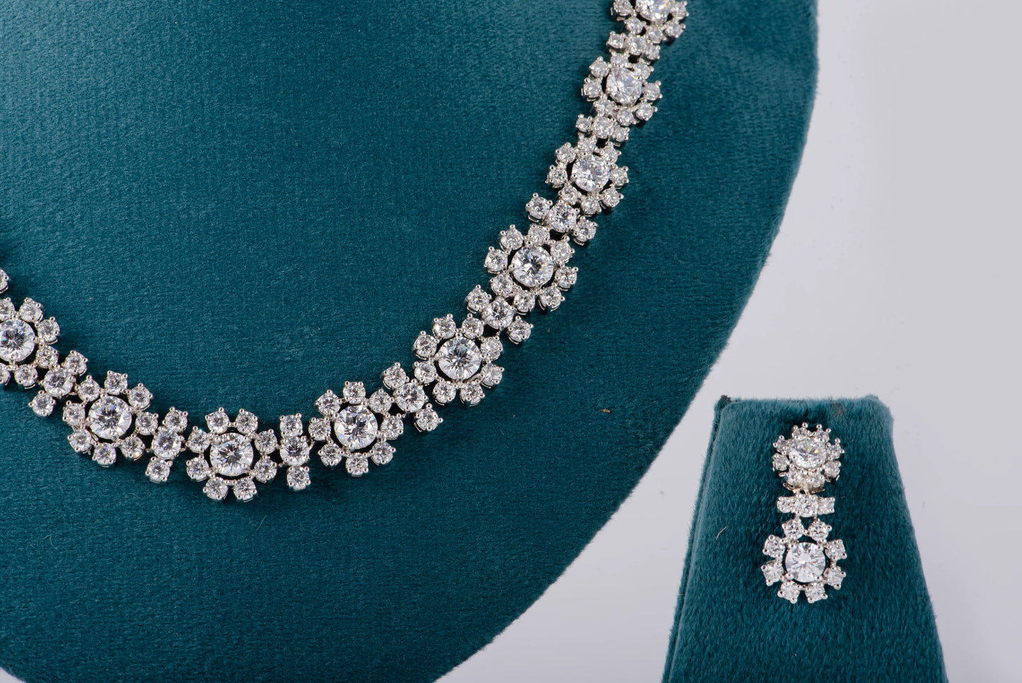 Diamond White Flower Crystal Necklace Set