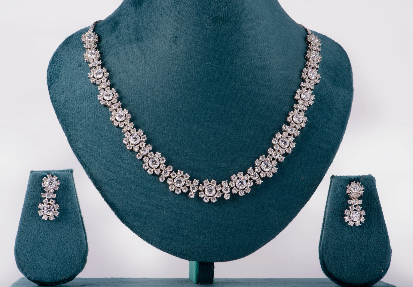 Diamond White Flower Crystal Necklace Set