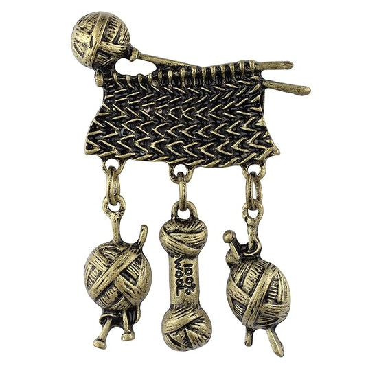 KNIT WOOL LAPEL PIN
